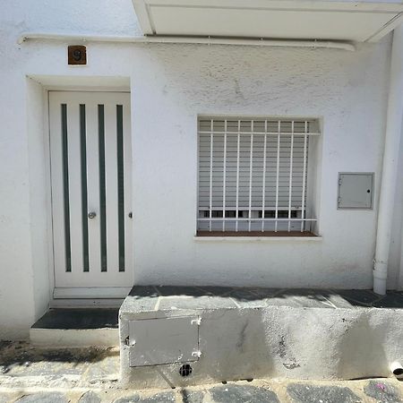 Tortora - Casa En El Centro Con Vistas Al Mar Villa Cadaques Exterior photo