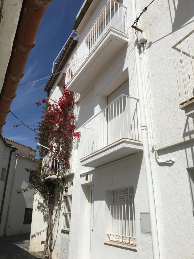 Tortora - Casa En El Centro Con Vistas Al Mar Villa Cadaques Exterior photo